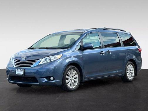 2016 Toyota Sienna XLE Premium