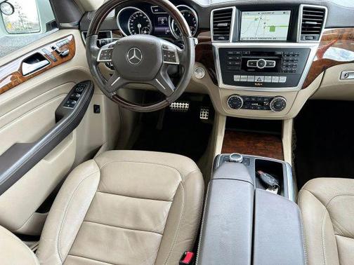 White 2015 Mercedes-Benz M-Class ML 400