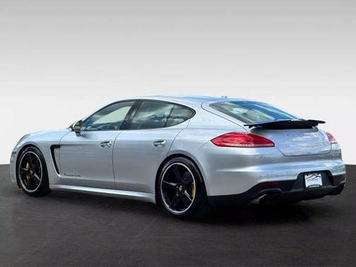 2014 Porsche Panamera Turbo