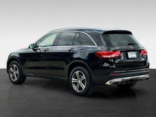 2017 Mercedes-Benz GLC 300 Base 4MATIC