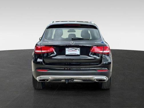 2017 Mercedes-Benz GLC 300 Base 4MATIC