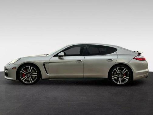 2013 Porsche Panamera GTS