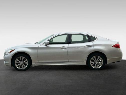 2013 INFINITI M37x Base