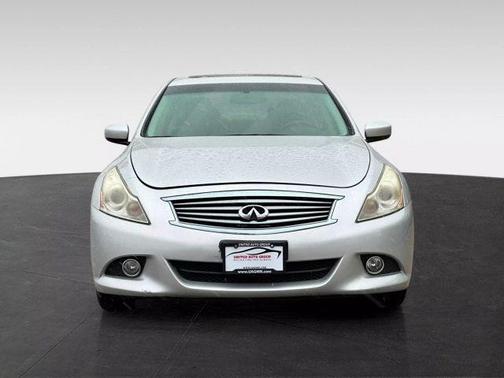 2010 INFINITI G37x Base