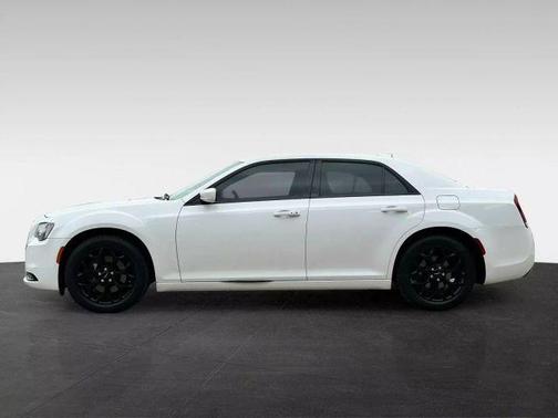 2016 Chrysler 300 S