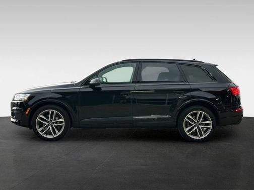 Night Black 2018 Audi Q7 3.0T Prestige