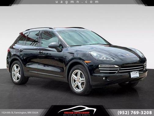 2014 Porsche Cayenne Platinum Edition