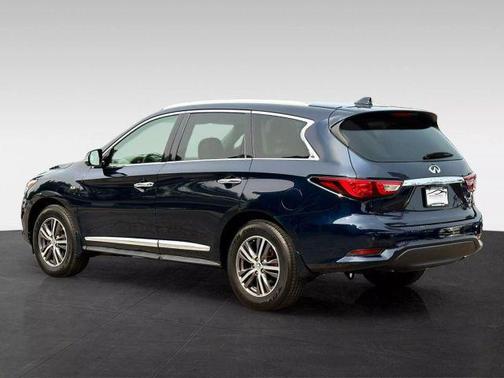 2017 INFINITI QX60 Base