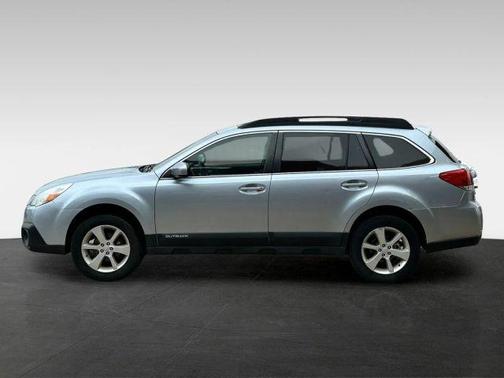 Ice Silver Metallic 2013 Subaru Outback 2.5i Premium
