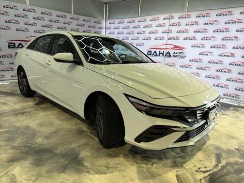 2025 Hyundai ELANTRA SEL