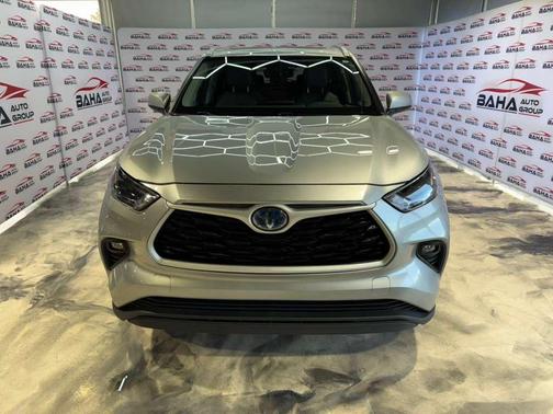 2024 Toyota Highlander Hybrid XLE