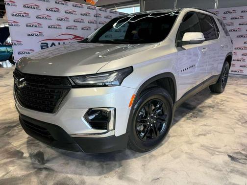 2022 Chevrolet Traverse LT Cloth
