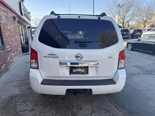 2009 Nissan Pathfinder SE