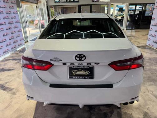 2022 Toyota Camry SE