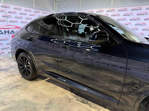 Carbon Black Metallic 2023 BMW X4 xDrive30i