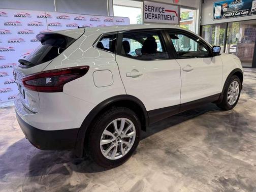 2022 Nissan Rogue Sport S