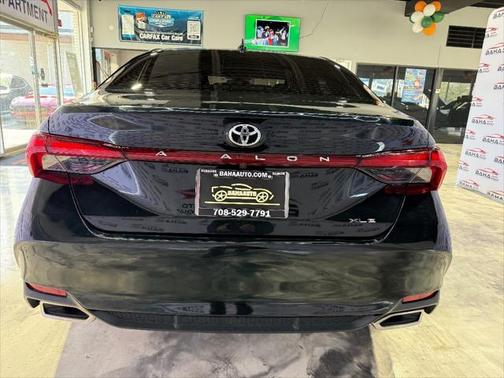 2022 Toyota Avalon XLE