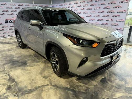2021 Toyota Highlander Hybrid XLE