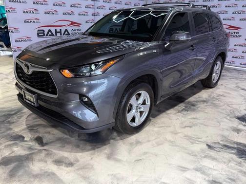 2024 Toyota Highlander LE