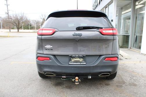 Photo 5 of 43 of 2018 Jeep Cherokee Latitude
