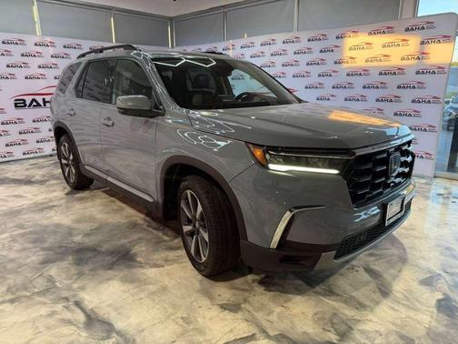 2024 Honda Pilot Touring 8-Passenger