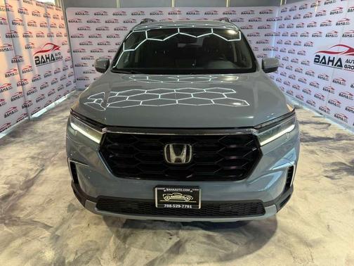2024 Honda Pilot Touring 8-Passenger