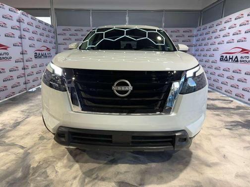 2024 Nissan Pathfinder SV 4WD