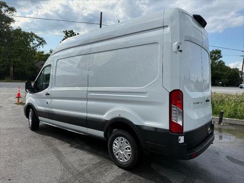 2021 Ford Transit-250 Base