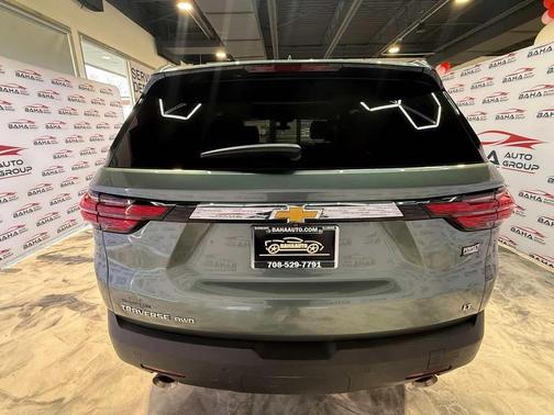 2023 Chevrolet Traverse LT Cloth