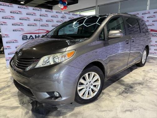 2013 Toyota Sienna XLE