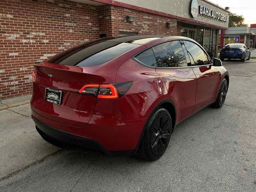 2021 Tesla Model Y Long Range Dual Motor All-Wheel Drive
