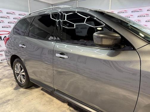 2019 Nissan Pathfinder SV