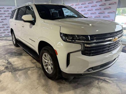 2024 Chevrolet Suburban LT