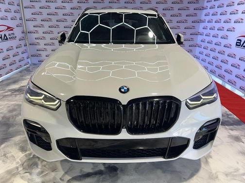 2021 BMW X5 M50i