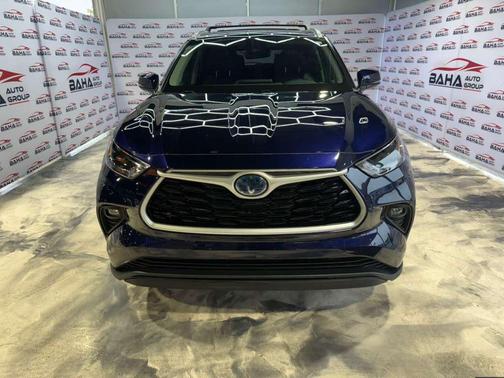 2022 Toyota Highlander Hybrid XLE