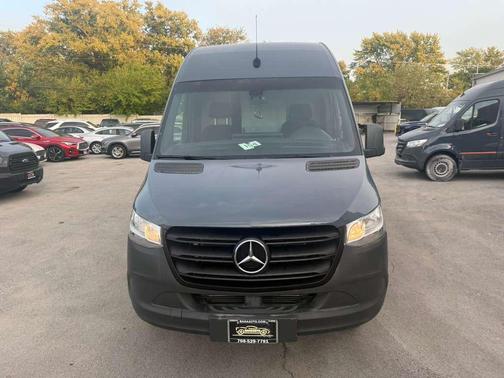 2019 Mercedes-Benz Sprinter 2500 Standard Roof