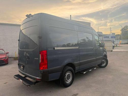 2019 Mercedes-Benz Sprinter 2500 Standard Roof