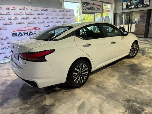 2025 Nissan Altima SV FWD