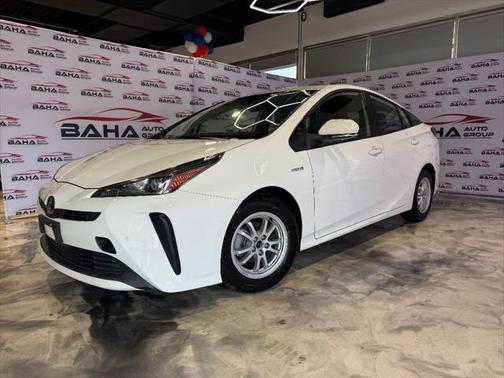 2022 Toyota Prius LE
