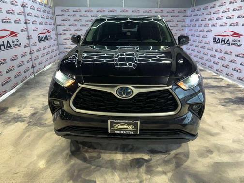 2022 Toyota Highlander Hybrid XLE