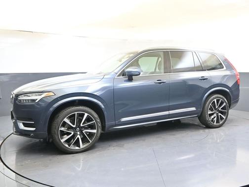2023 Volvo XC90 B6 AWD Plus 7-Seater