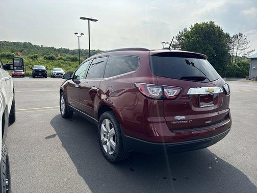 2017 Chevrolet Traverse LT