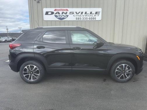 Mosaic Black Metallic 2026 Chevrolet Trailblazer LT