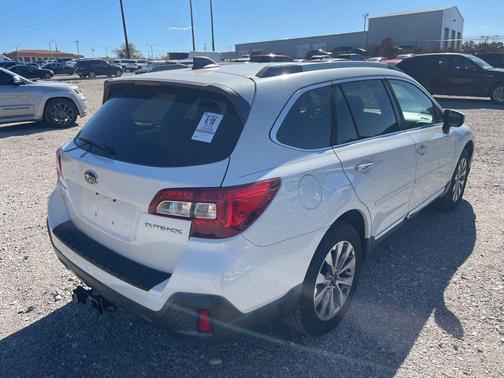2018 Subaru Outback 2.5i Touring