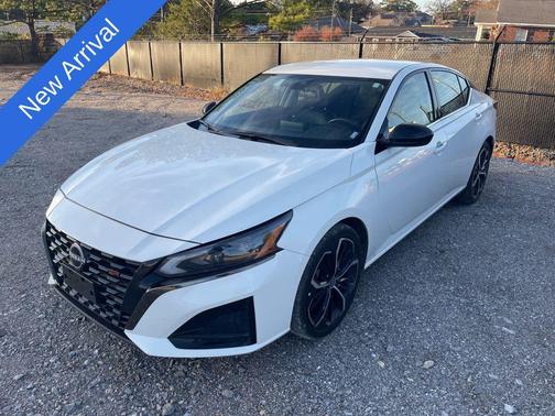 2024 Nissan Altima SR FWD