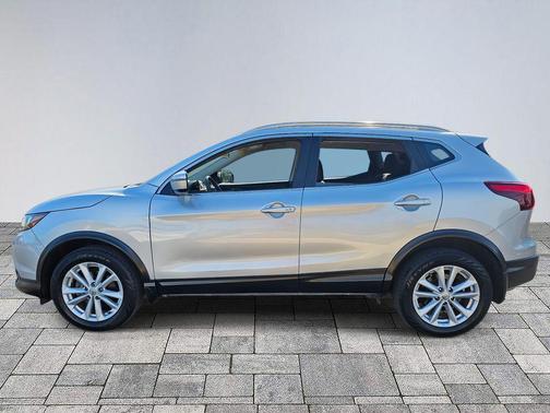 2017 Nissan Rogue Sport SV