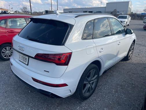 2025 Audi Q5 45 S line Premium