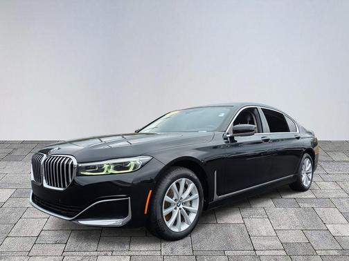 2021 BMW 740 740i