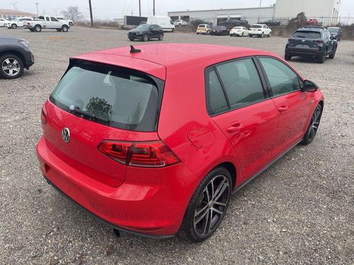 2017 Volkswagen Golf GTI 2.0T S 4-Door