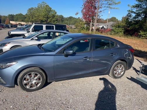 2015 Mazda Mazda3 i Sport